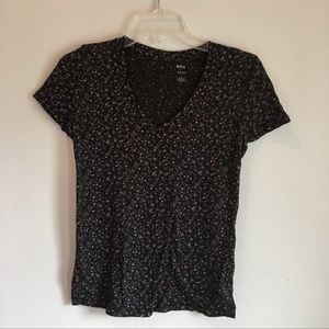 V neck t shirt